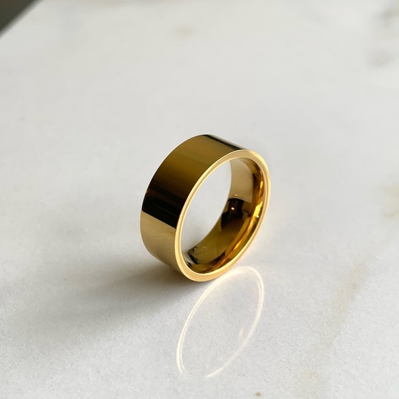 Gold band ring, stacking ring gold, thick gold ring - Picture 4 of 4